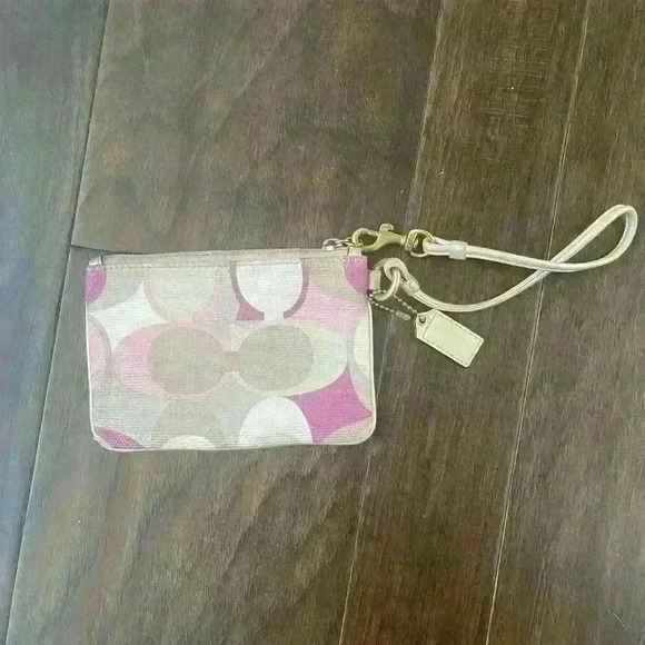 Coach Signature Colette Scarf Print Wristlet Clutch Pink - Picture 4 of 8